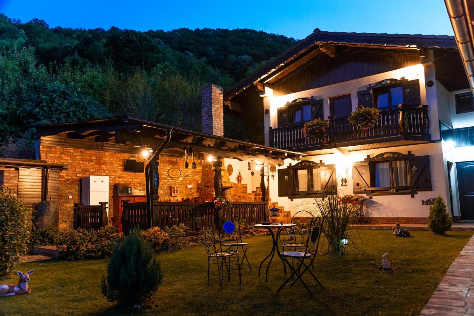Orşova Casa Soseco酒店 外观 照片